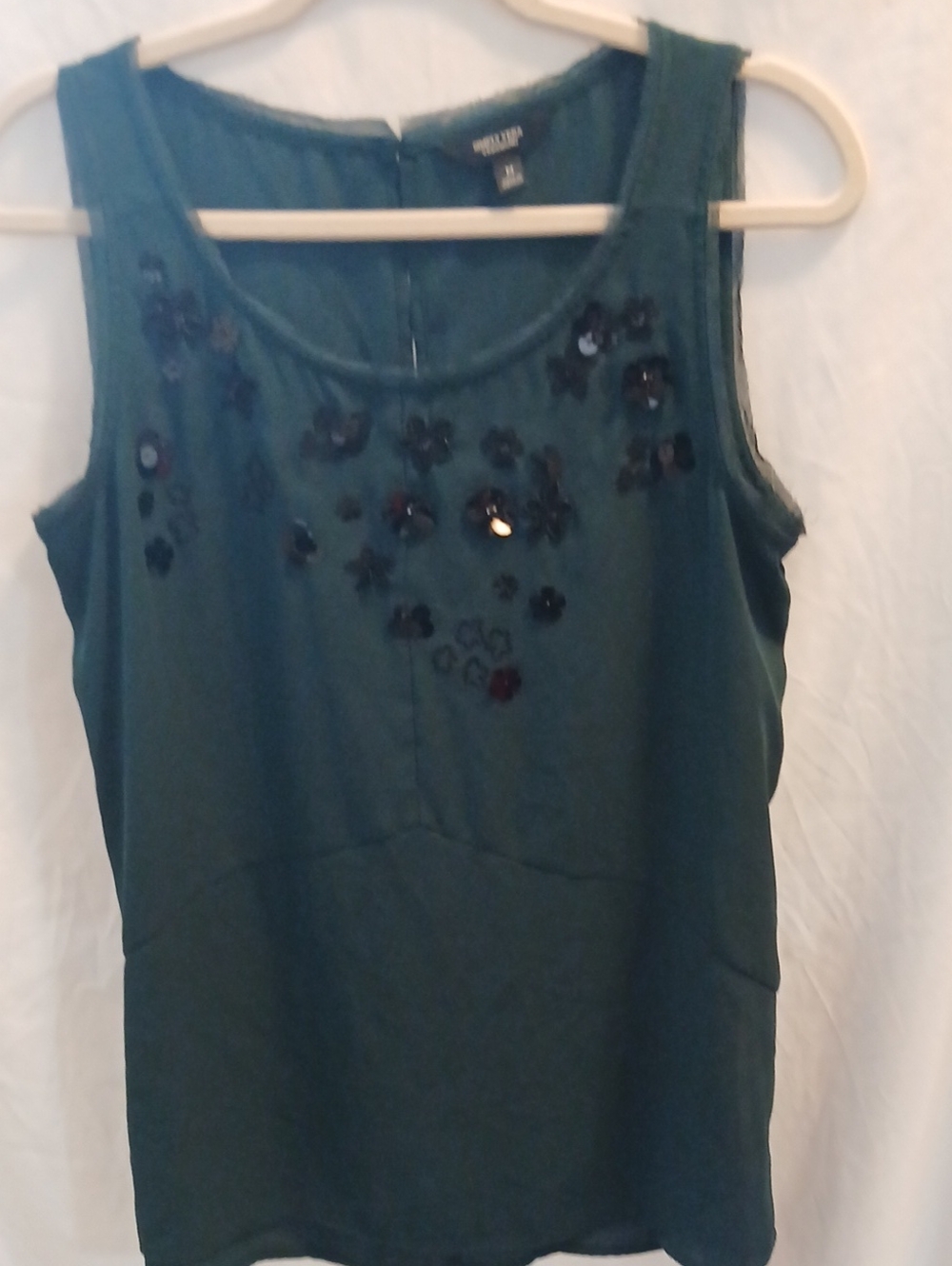 Simply Vera Vera Wang Forest Green Sequin Floral Camisole